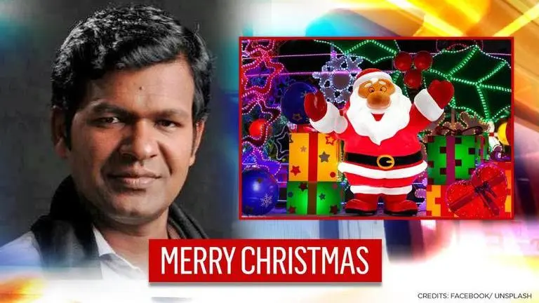 Sand artist attempts world record with 'biggest mask' and two Santa Clause; see pic Sand artist