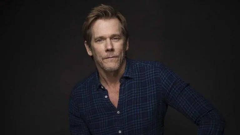 Kevin Bacon encourages fans to stay home