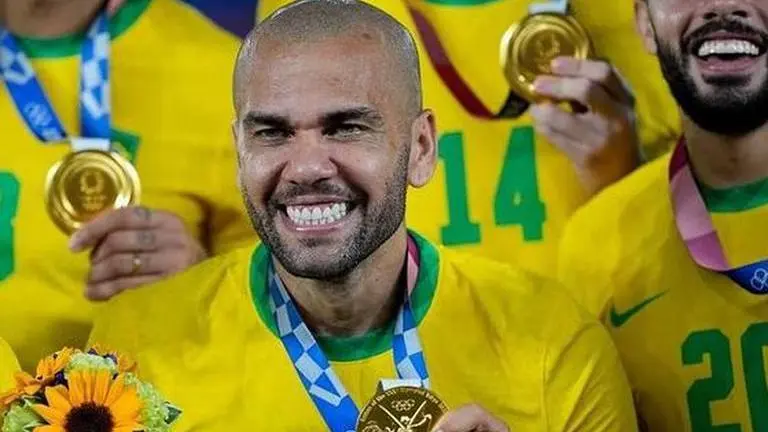 Why is 39-year-old Dani Alves selected for the World Cup? Brazil coach Tite reveals Dani Alves