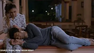 Vijay Deverakonda and Shalini Pandey's throwback BTS pic from 'Arjun Reddy' is unmissable Vijay Deverakonda