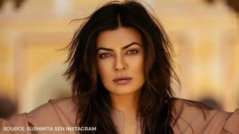 Sushmita Sen shares a silhouette picture of herself clicked by beau Rohman Shawl Source: Sushmita Sen's Instagram