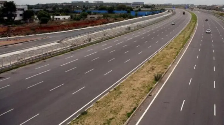 Free travel up to 20 km on highways for private vehicles fitted with GNSS Free travel up to 20 km on highways for private vehicles fitted with GNSS