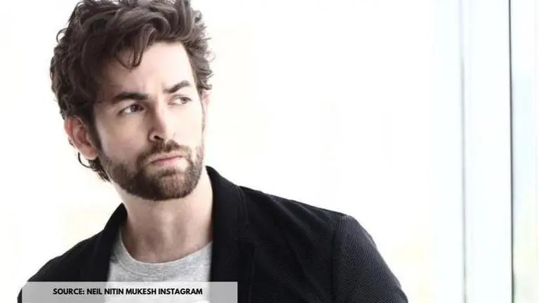Neil Nitin Mukesh steps into a pool after a whole year; Check out the post Neil Nitin Mukesh