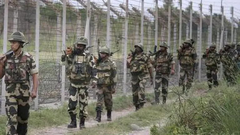Army Jawan martyred; more than 2000 Ceasefire-violations by Pakistan this year Kashmir