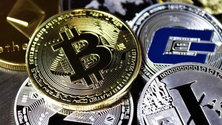 Bitcoin declines to $30,000, global crypto market cap remains above $1.2 trillion Bitcoin