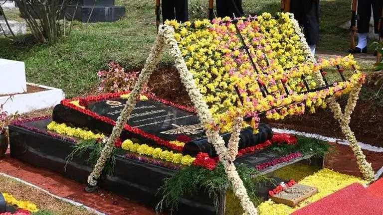 Wreath-laying ceremony on Field Marshal SHFJ Manekshaw's 12th death anniversary