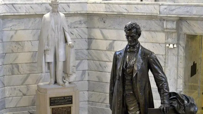 US: Kentucky governor: Jefferson Davis statue should be moved Kentucky governor: Jefferson Davis statue should be moved