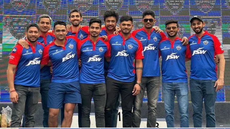 IPL 2023: Delhi Capitals unveil new jersey, fans disappointed | REACTIONS INSIDE IPL 2023: DC launch new jersey