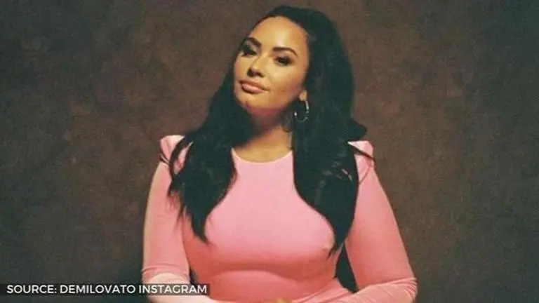 Demi Lovato reveals the exact moment when she realized she was queer Demi Lovato