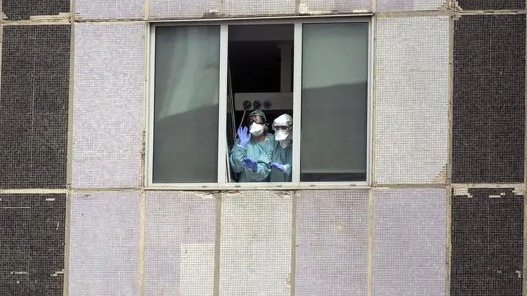 'We are collapsing': Virus pummels medics in Spain and Italy 'We are collapsing': Virus pummels medics in Spain and Italy