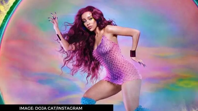 Doja Cat releases new sci-fi album 'Planet Her'; fans call it 'mood' Doja Cat's new album