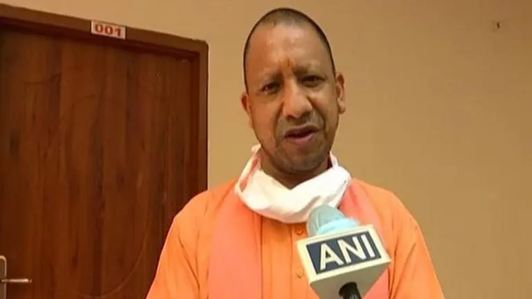 UP CM meets Puri on developing facilities for Ayodhya, Chitrakoot, Sonbhadra airports COVID-19