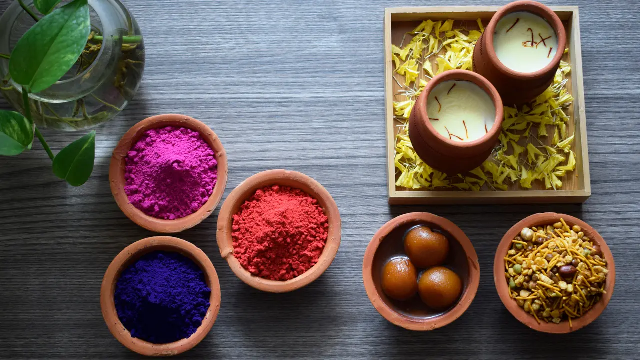 Holi 2024: Special Delicacies That Are Enjoyed In Different Parts Of India Holi Special Delicacies