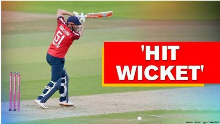 Eng Vs Aus: Jonny Bairstow shatters his stumps during an attempted hook shot off Starc Jonny Bairstow