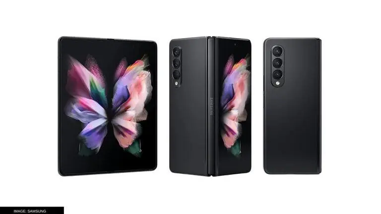 Samsung Galaxy Z Fold 4 and Galaxy Z Flip 4 complete design leaked in renders Samsung Galaxy Z Fold 4 and Galaxy Z Flip 4 complete design leaked in renders