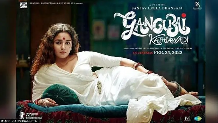 Alia Bhatt celebrates success of 'Gangubai Kathiawadi' trailer with new still; See pic alia bhatt