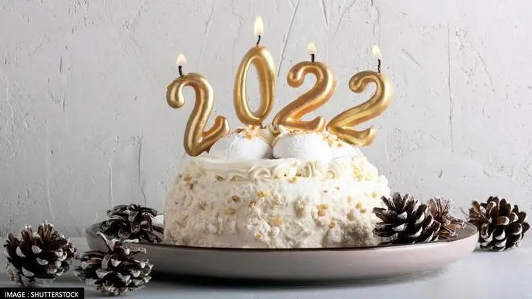 New Year 2022: Celebrate the occasion with these easy Happy New Year cake designs New Year 2022