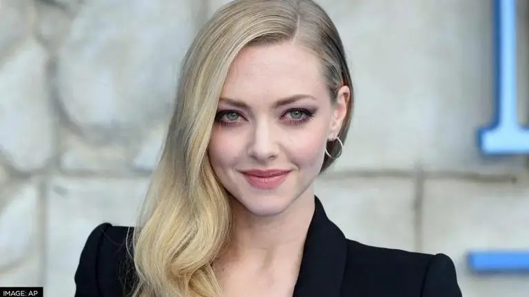 Amanda Seyfried had a 'tough case of COVID' right before her first Oscar nomination Amanda Seyfried