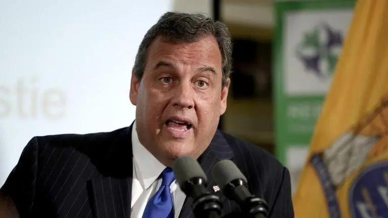 Chris Christie hospitalized with 'mild' virus symptoms as more Trump aides fall victim Chris Christie
