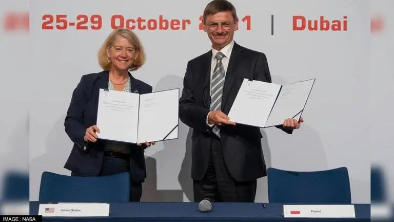 Poland signs NASA's Artemis Accords at the IAC 2021 space event in Dubai Poland