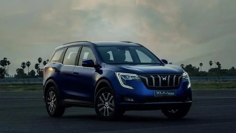 xuv 700