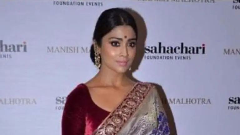 Shriya Saran shares videos of her Kathak performances, fans marvel at actor's talent Shriya Saran kathak video