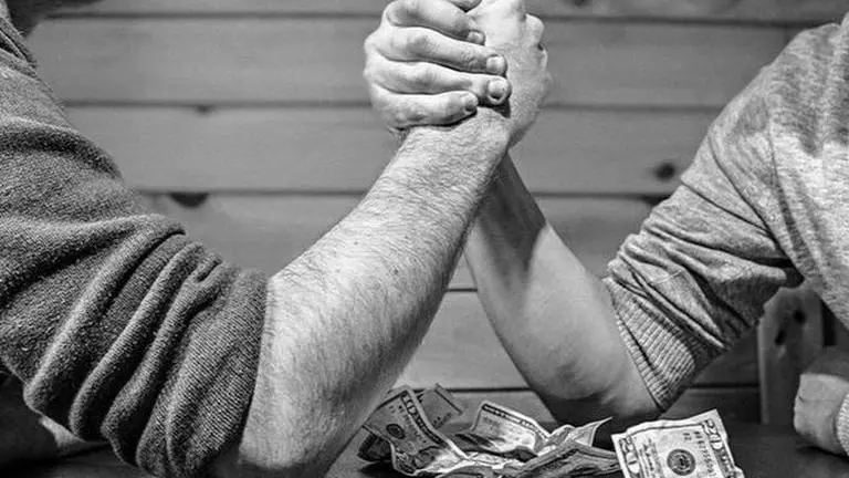 Lawsuit, Bar, Man wins $5.5 million, Alcohol