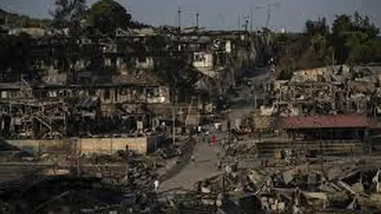 Moria camp displaced protest and appeal for help