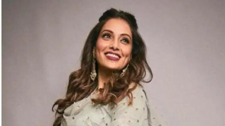 Bipasha Basu shares a throwback birthday video of her 'moonlit and starlight dinner' Bipasha Basu