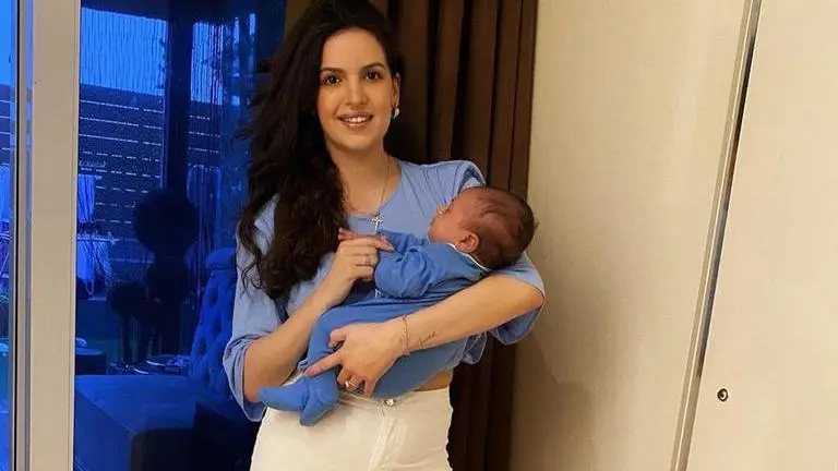 Natasa Stankovic shares pic of son Agastya, netizens say 'look likes Hardik Pandya' Natasa Stankovic shares pic of son Agastya, netizens say 'look likes Hardik Pandya'
