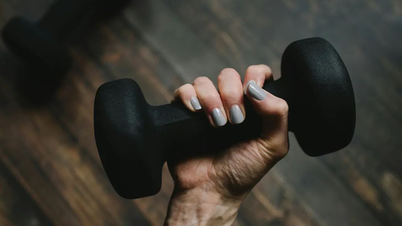 Lesser Known Benefits Of Dumbbell Training Every Fitness Enthusiast Should Know About Benefits Of Dumbbell Training
