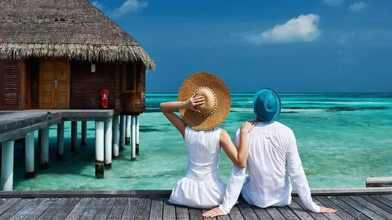 A photo of couple enjoying | Image: Pinterest