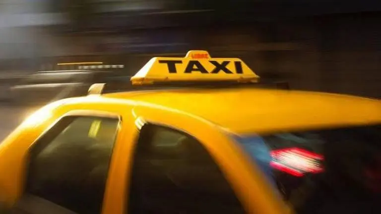 Taxi driver, 2 others rob of man on way to Delhi airport
