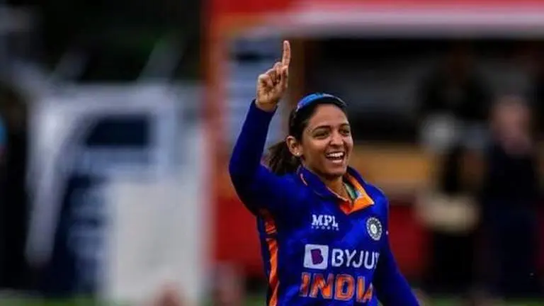 Harmanpreet Kaur back in top-10 of ICC women’s T20I batting rankings Harmanpreet Kaur back in top-10 of ICC women’s T20I batting rankings