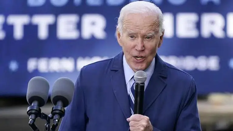 Gaffe-prone Joe Biden claims he awarded Purple Heart in 2008 to his uncle who died in 1999 Joe Biden