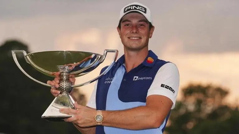 Viktor Hovland wins FedEx Cup with the best 2 weeks of his career Viktor Hovland