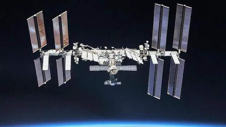 International Space Station experiences another air leak, no harm caused