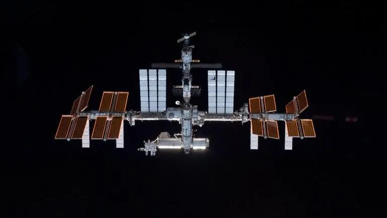 Redwire Space to open 1st commercial greenhouse for crop production aboard ISS Redwire