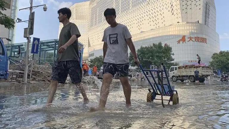 China cancels 90% flights in view of Typhoon In-Fa; asks citizens not to step out China