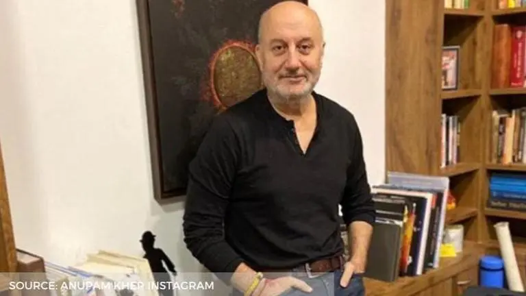 Anupam Kher pens down thoughtful quote, fans commend his wise words Anupam Kher