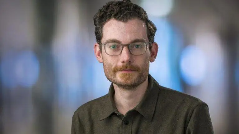 Scientist links 2 state outbreaks with genetic fingerprints Scientist links 2 state outbreaks with genetic fingerprints