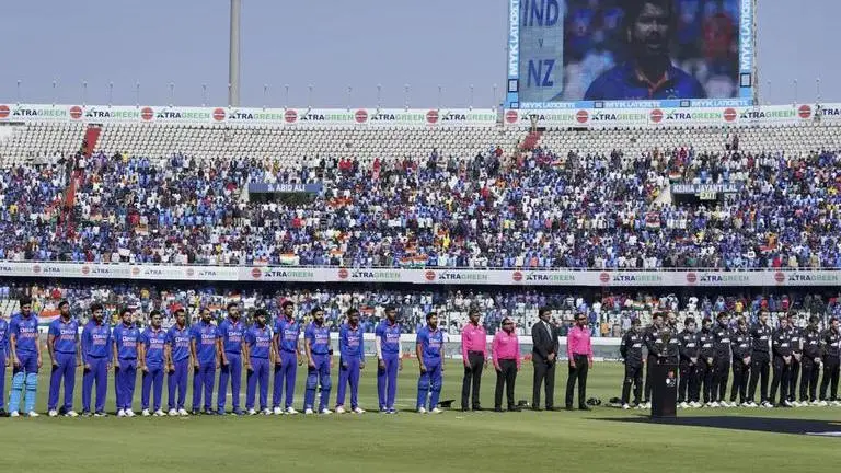 Fan predicts India-New Zealand in ICC ODI World Cup Final, Kiwi pacer gives epic response