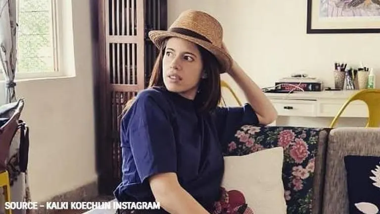 Kalki Koechlin shares adorable pic of her boyfriend with child: "Dads raise children too" Kalki Koechlin