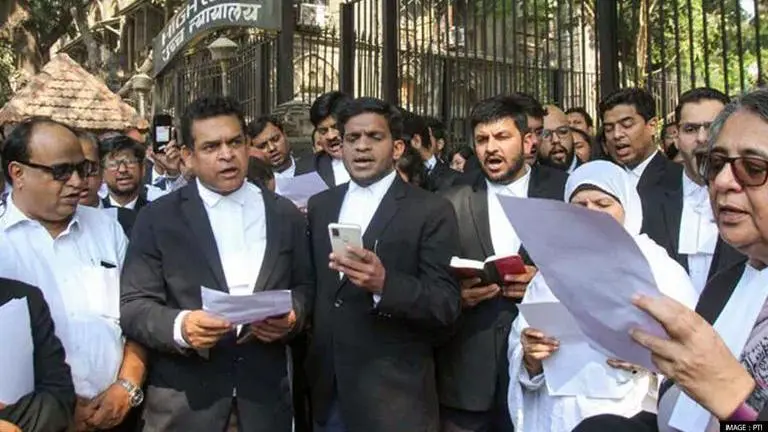 Apex Court Judge says 'senior lawyers must render pro bono legal aid by choice for poor' Supreme Court