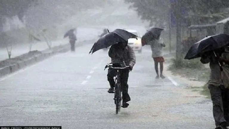 IMD predicts fairly widespread to moderate rainfall in several regions for next 2 days Weather news