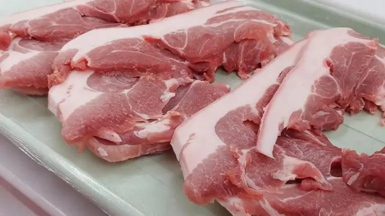 US man eats a pound of raw meat with butter each day for 3 years; says 'never felt better' US