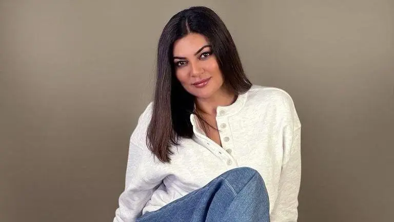 Sushmita Sen suffers heart attack; Tabu, Gauahar Khan and others wish speedy recovery Sushmita Sen Heart attack