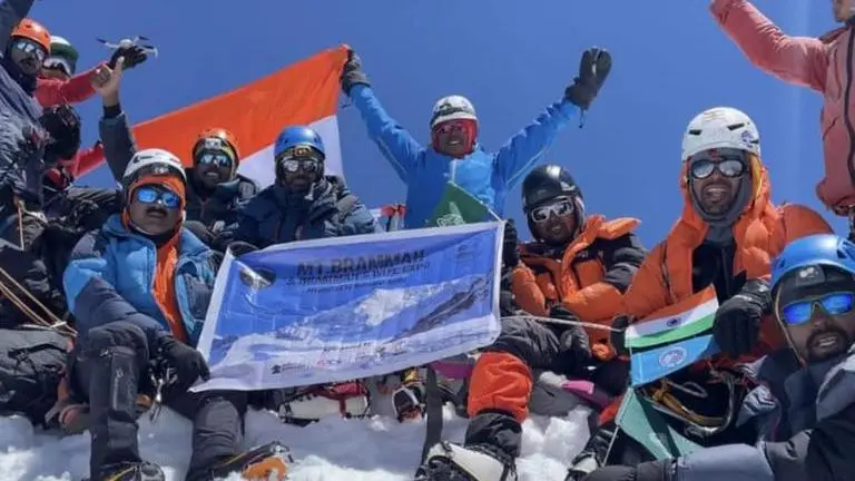Indian mountaineers create history, successfully scale Mt Brammah-I in J&K's Kishtwar Indian mountaineers create history, successfully scale Mt Brammah-I in J-K's Kishtwar