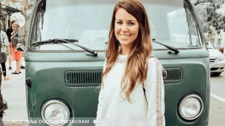 Jana Duggar opens up about being the 'only single' in a family full of married siblings jana duggar