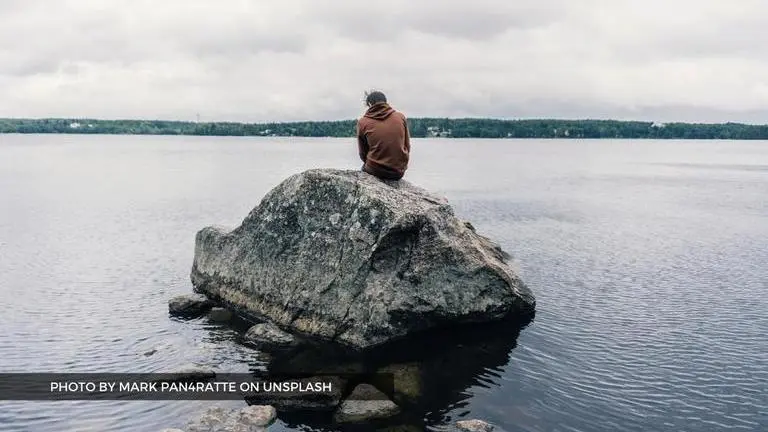 How to move on in life? Tips to move on after a rough and difficult breakup how to move on in life